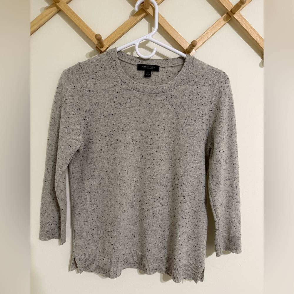 Ann Taylor 100% Cashmere Speckeld Sweater